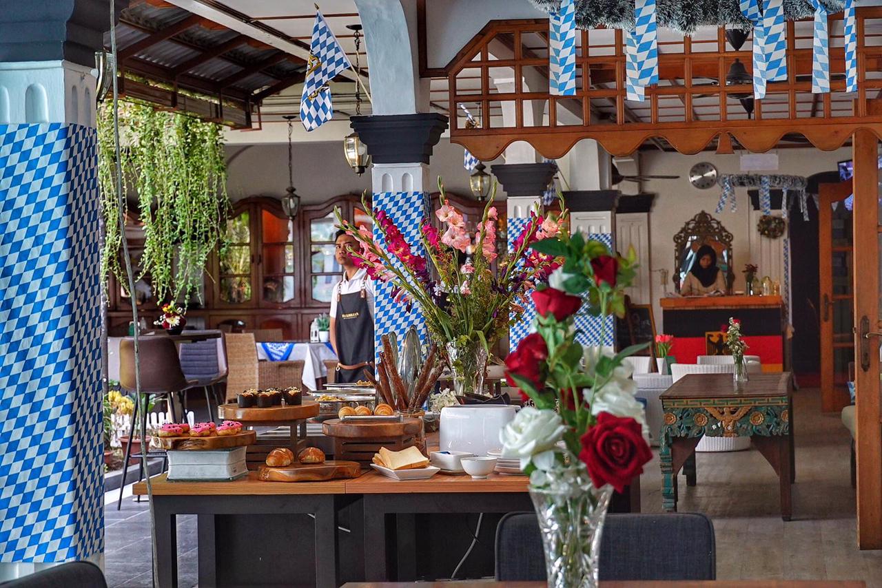 Pool & Gazebo Event Space 1